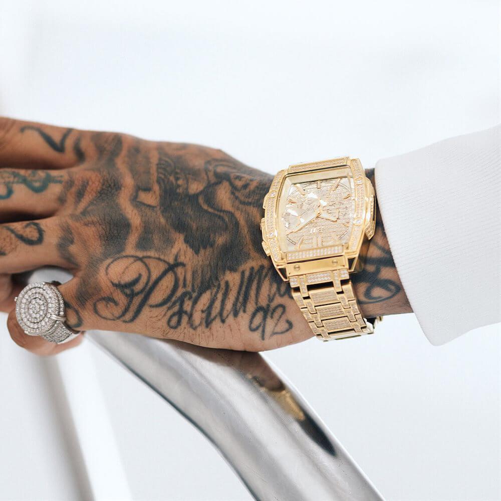 9 jbw platinum series echelon ps570a gold 570 diamond watch lifestyle 1 crop_0e20f593 eb18 4cb1 bf30 983d6f3d25a2